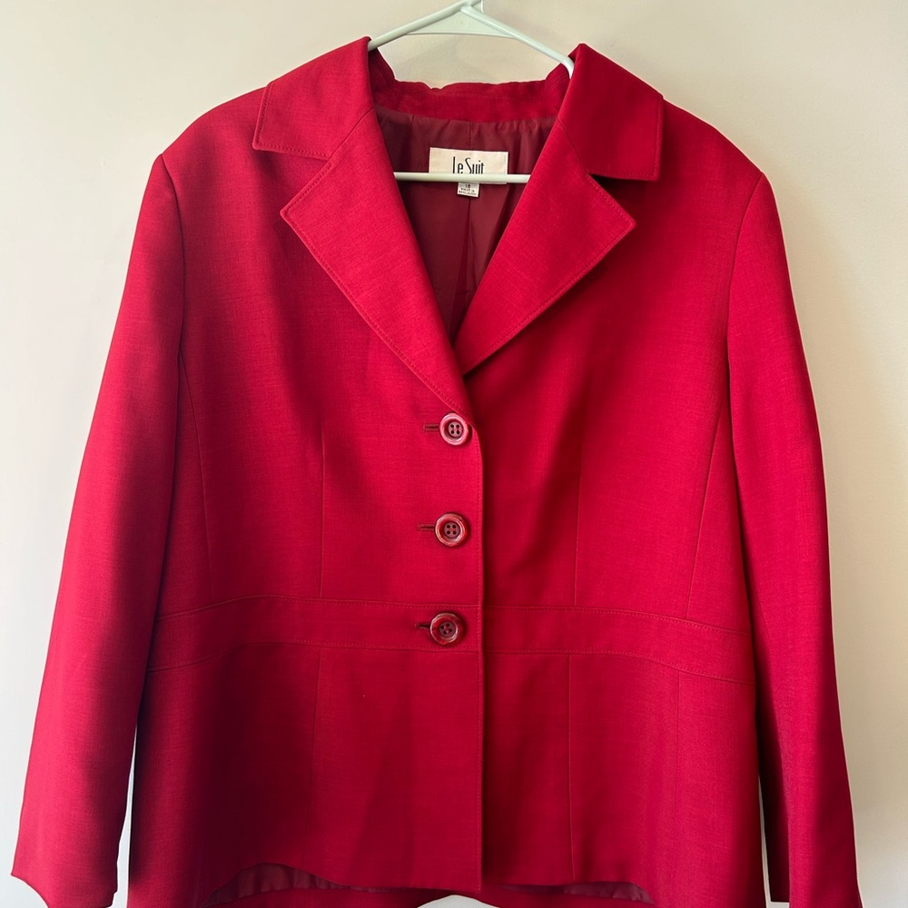 Le Suit button down blazer‎
